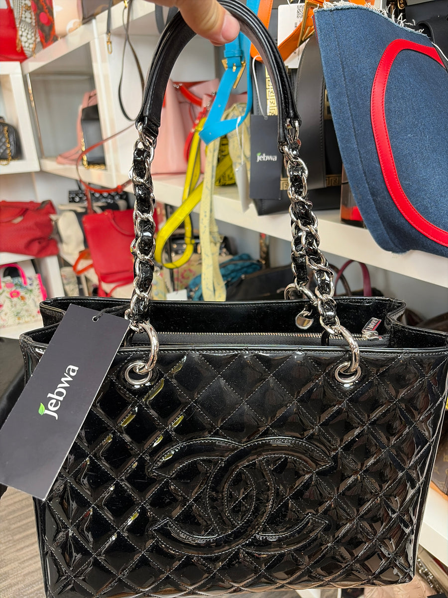 Chanel quilted