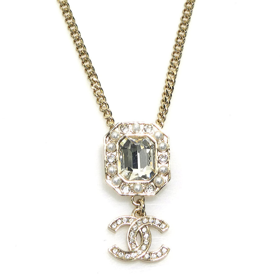 Chanel Pendant Necklace Metal Gold