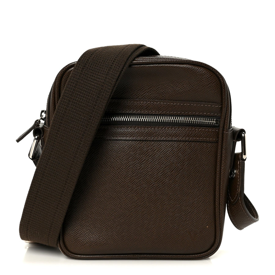 Louis Vuitton Taiga Dimitri Grizzli