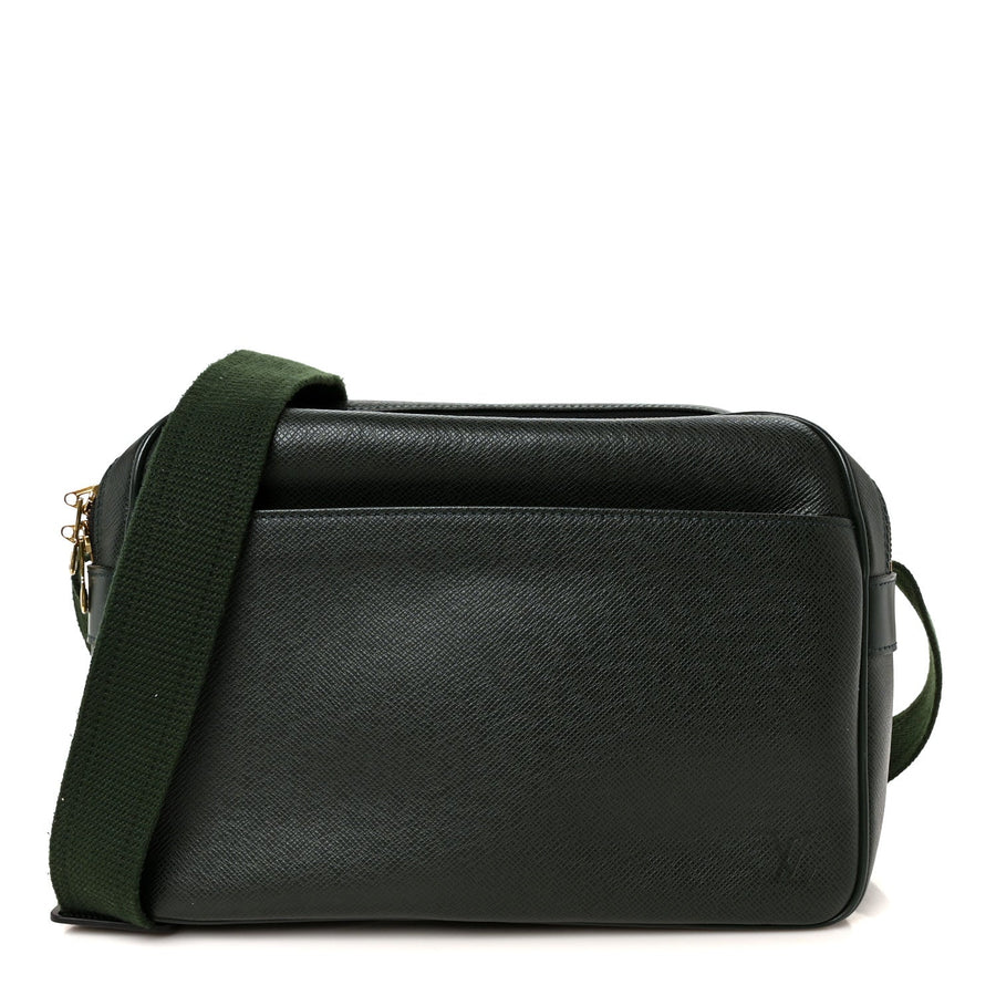 Louis Vuitton Taiga Reporter Messenger