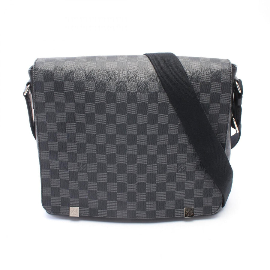 Louis Vuitton District Mm Nm Shoulder