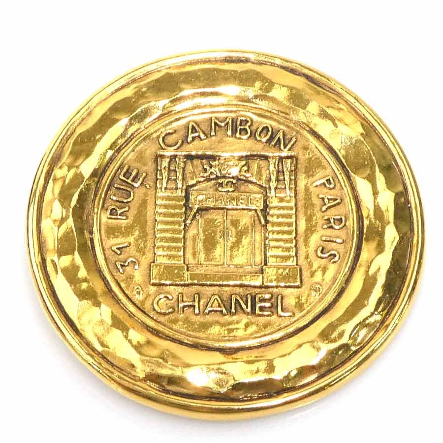 Chanel 31 Rue Cambon Brooch Gold
