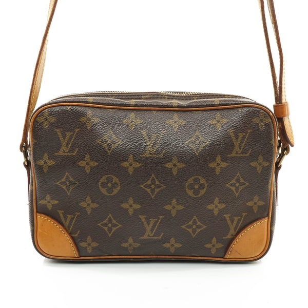 Louis Vuitton Trocadero 24 Crossbody Bag