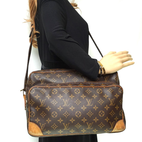 Louis Vuitton Nile Shoulder Bag GM Brown Canvas.