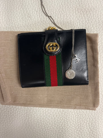 Gucci Wallet/LV Necklace