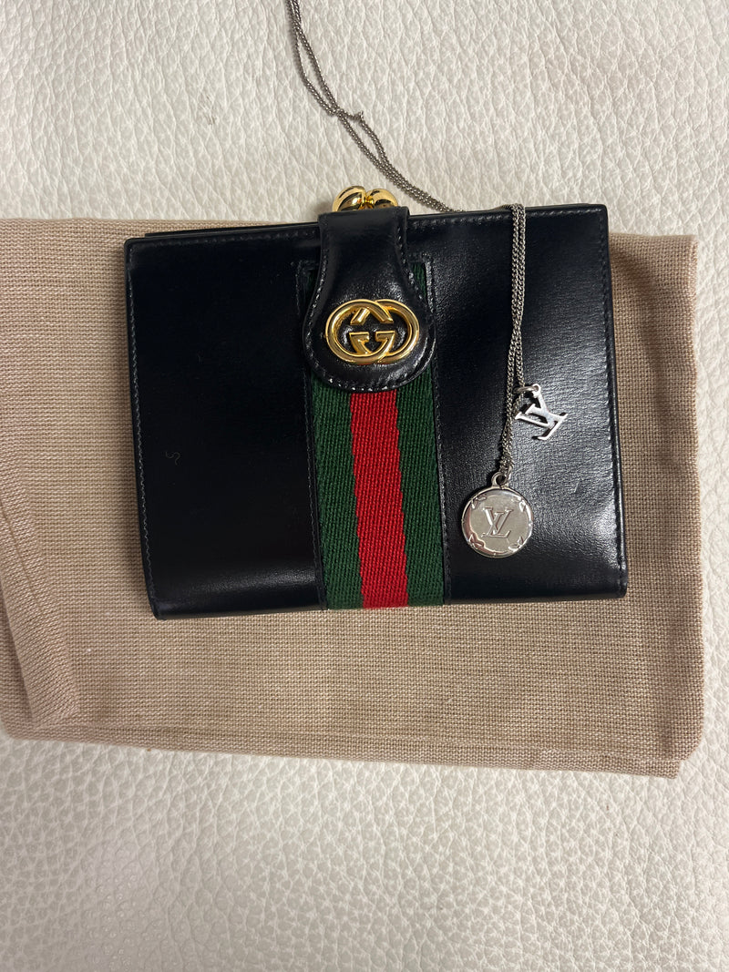 Gucci Wallet/LV Necklace