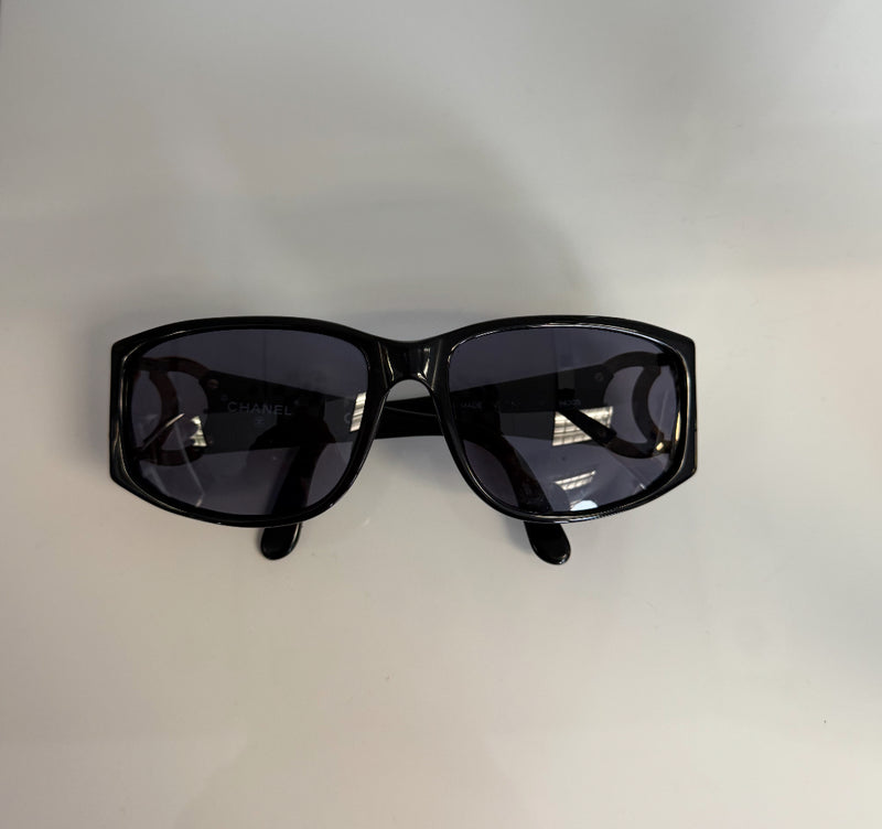 Chanel sunnies