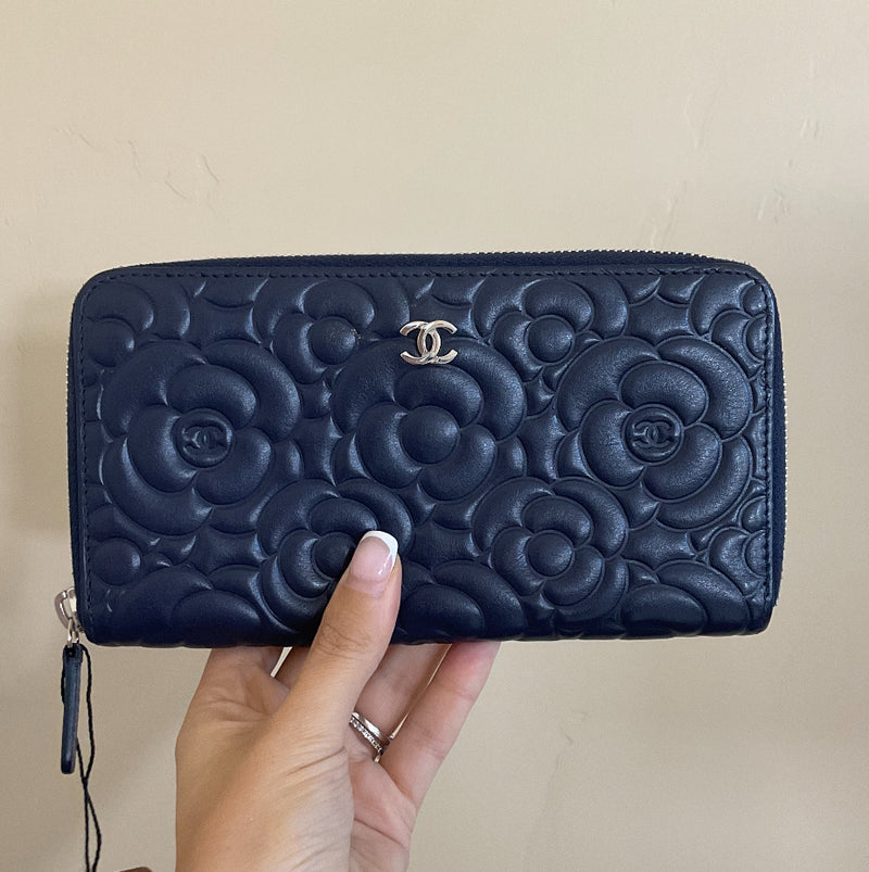Chanel zippy Camellia wallet