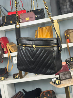 Chanel vanity shoulder bag