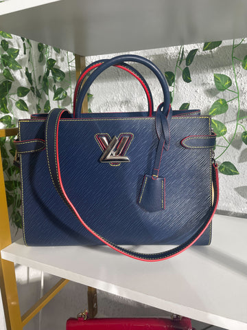 Louis Vuitton Twist and Chanel Boy Bag bundle for @naomyglowbeauty