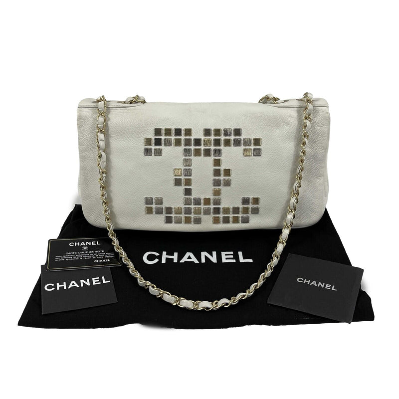 Chanel - 09C Mosaic Metal East West