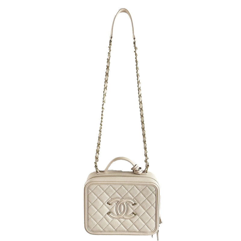 Chanel Excellent Cc Filigree Vanity Case