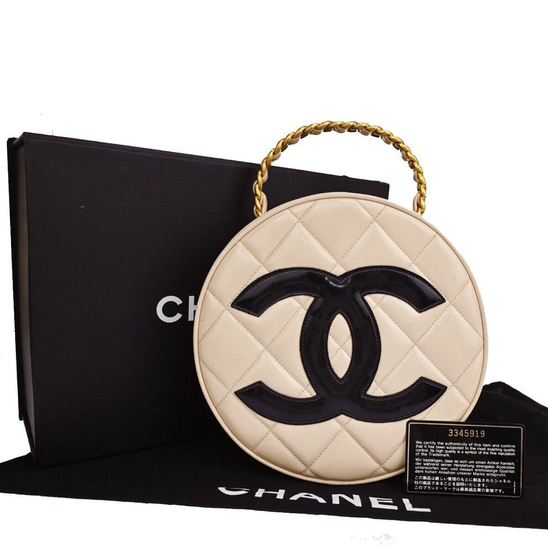 Chanel Cc Matelasse Round Vanity Chain