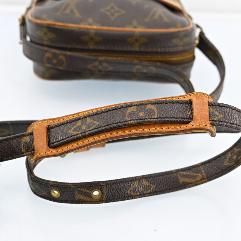 Louis Vuitton Shoulder Bag Danube Browns