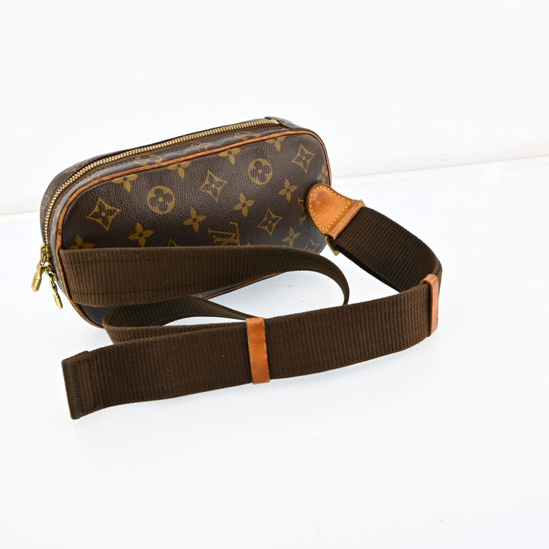 Louis Vuitton Pochette Gange Pvc Body