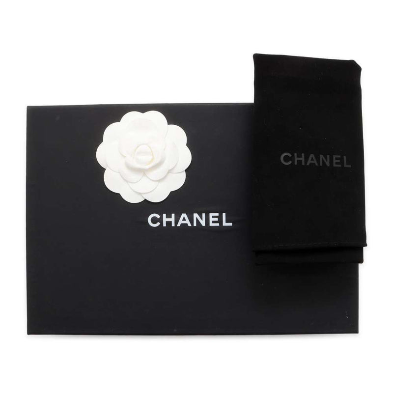 Chanel Chanel19 Matelasse Chain Wallet