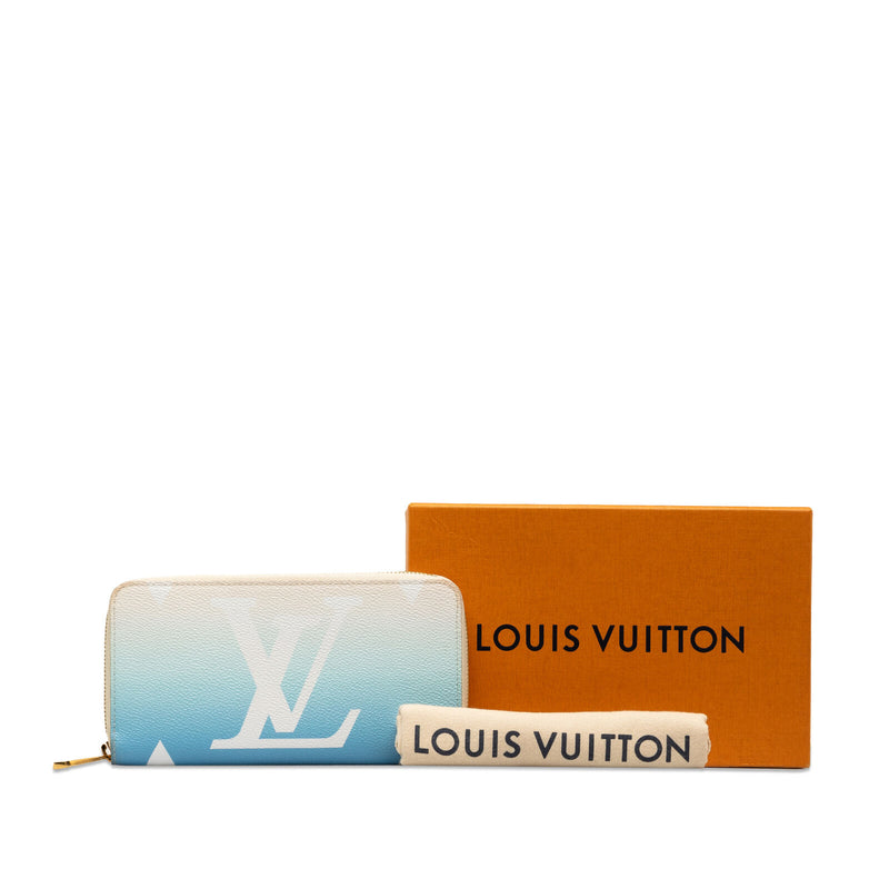 Louis Vuitton Giant By The Pool