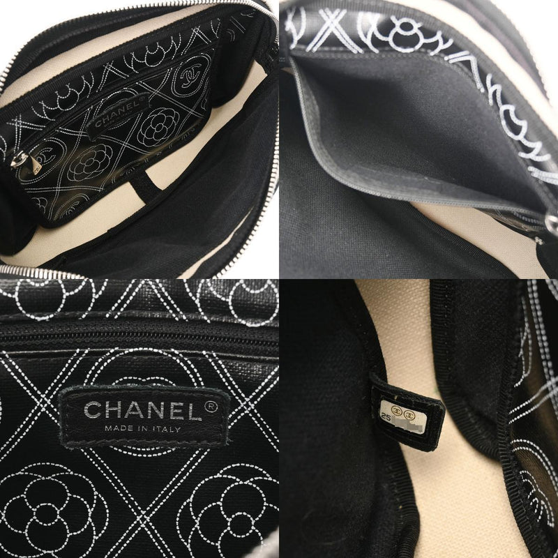Chanel Logo Camelia Black / White -