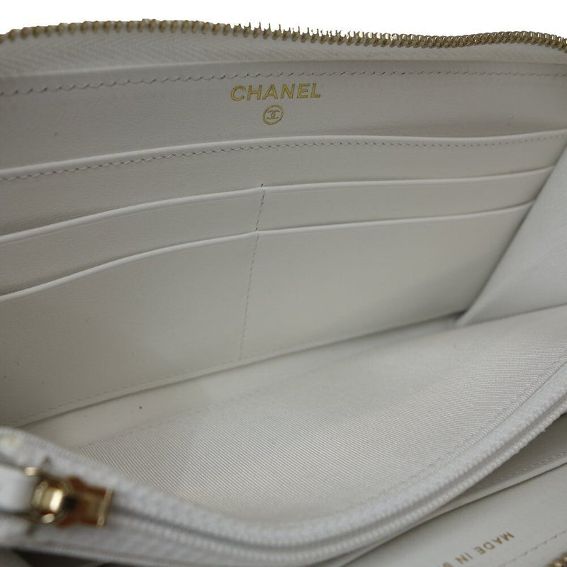 Mint! Chanel 19 Zip Around Matelasse Cc