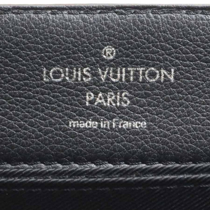 Louis Vuitton Lockme 2 Handbag