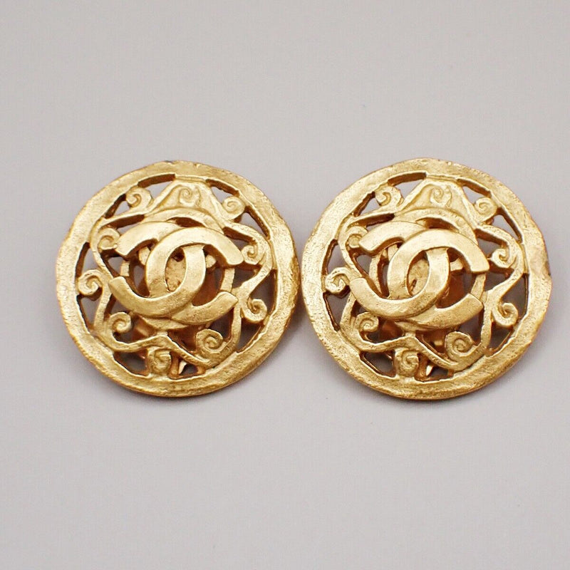 Chanel Cc Logo Round Button Earrings 95A