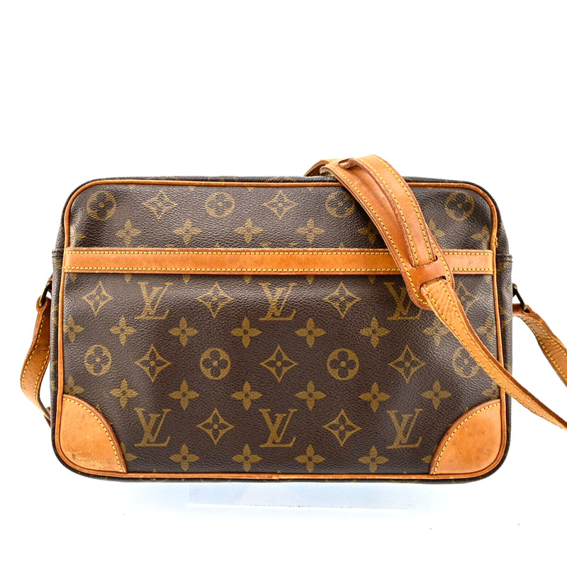 Louis Vuitton Trocadero 30 Shoulder