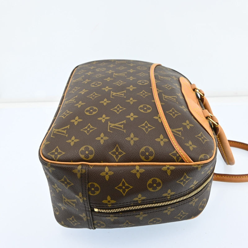 Louis Vuitton Deauville Hand Bag