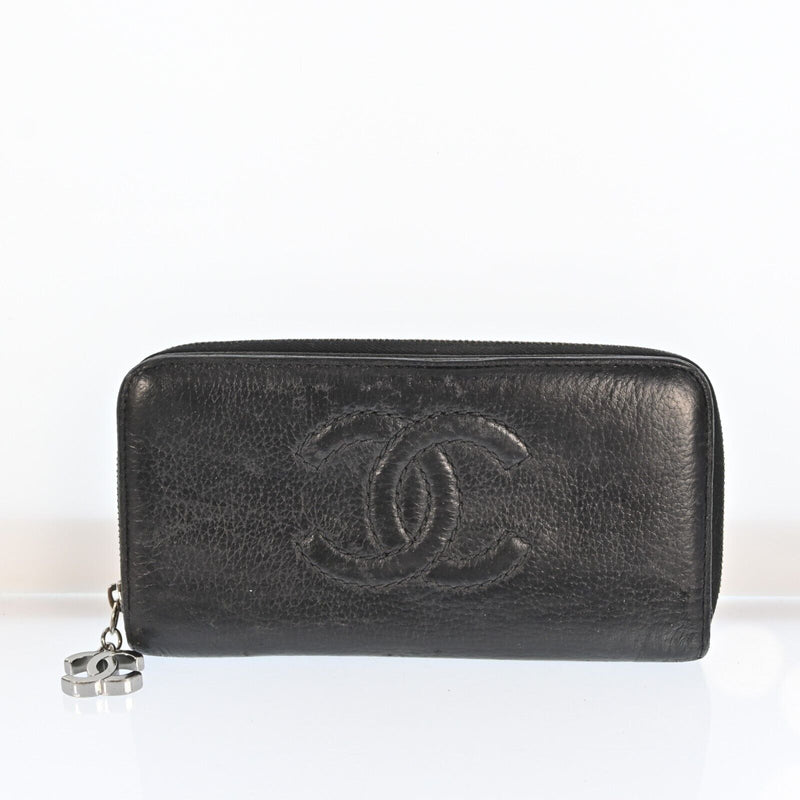 Chanel Black Leather Cc Logo Zippy