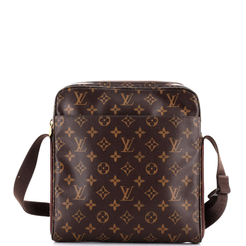 Louis Vuitton Trotteur Beaubourg Handbag