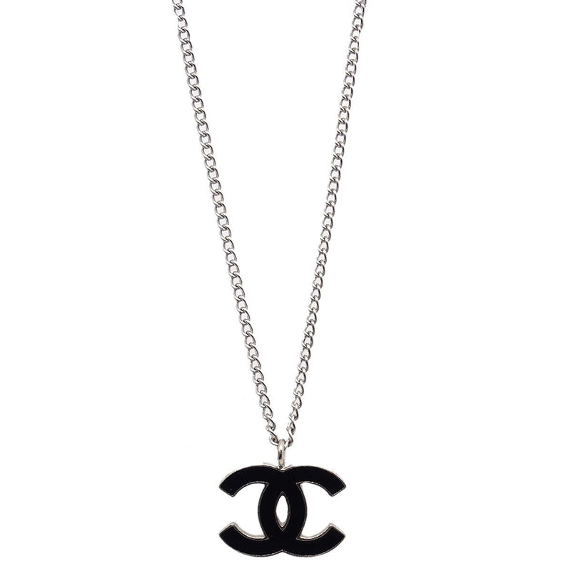 Chanel Chain Necklace Silver Black 04P