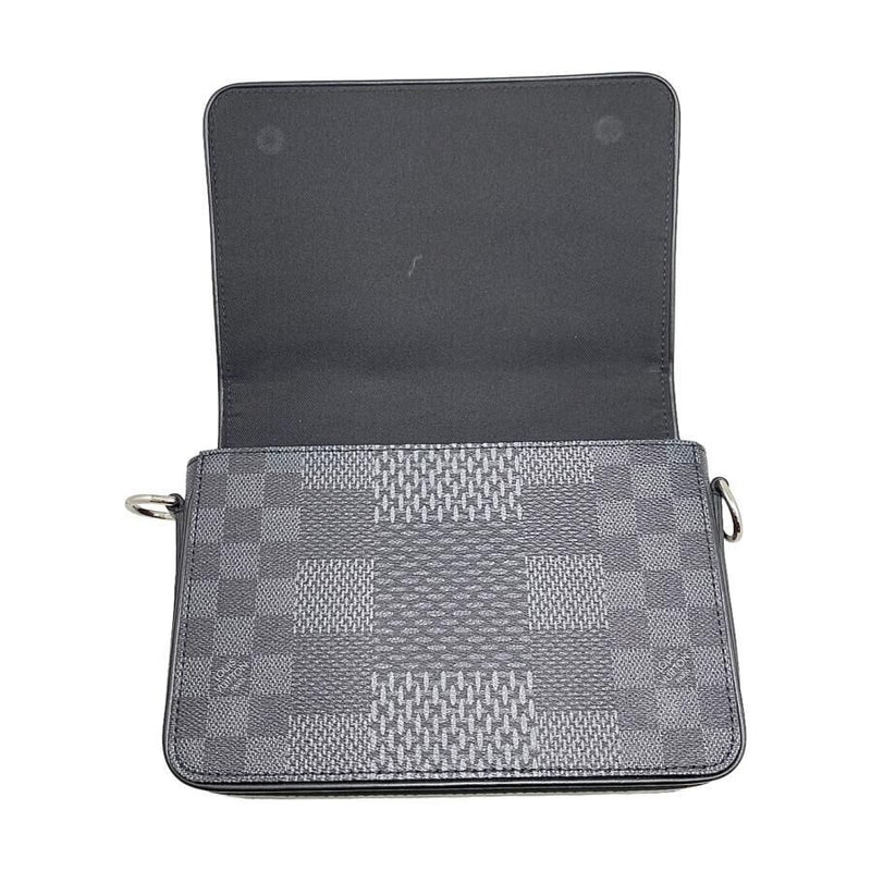 Louis Vuitton Damier Graphite 3D Studio