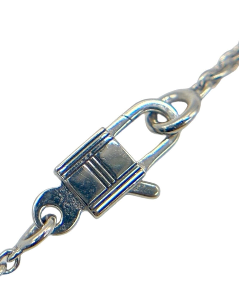 Hermes Amulettes Kelly Pendant