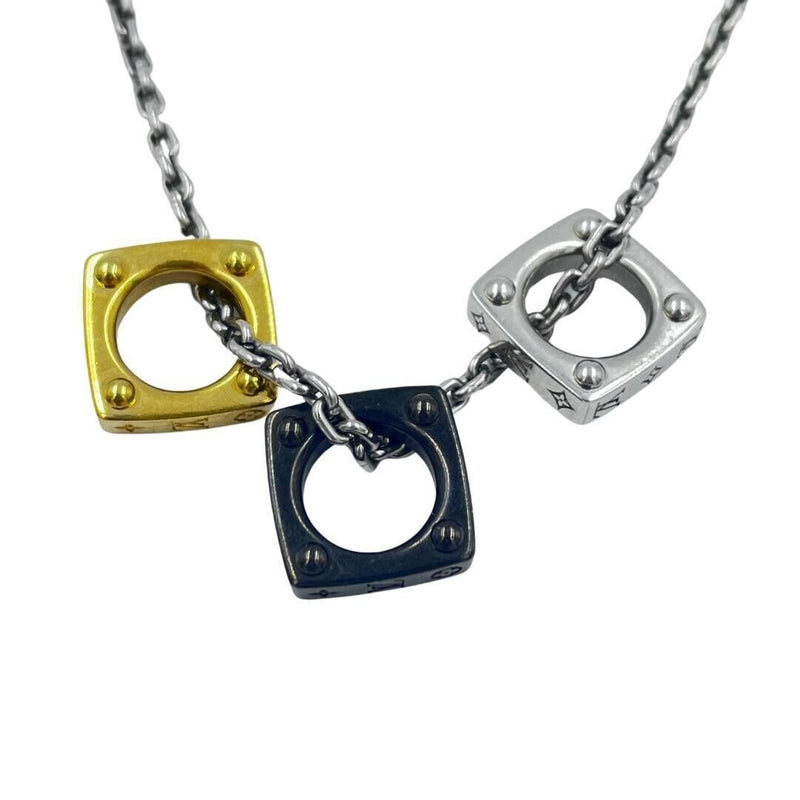 Louis Vuitton Pendant Bold Necklace