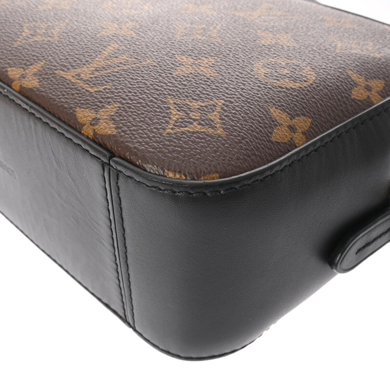 Louis Vuitton Saintonge Noir Shoulder