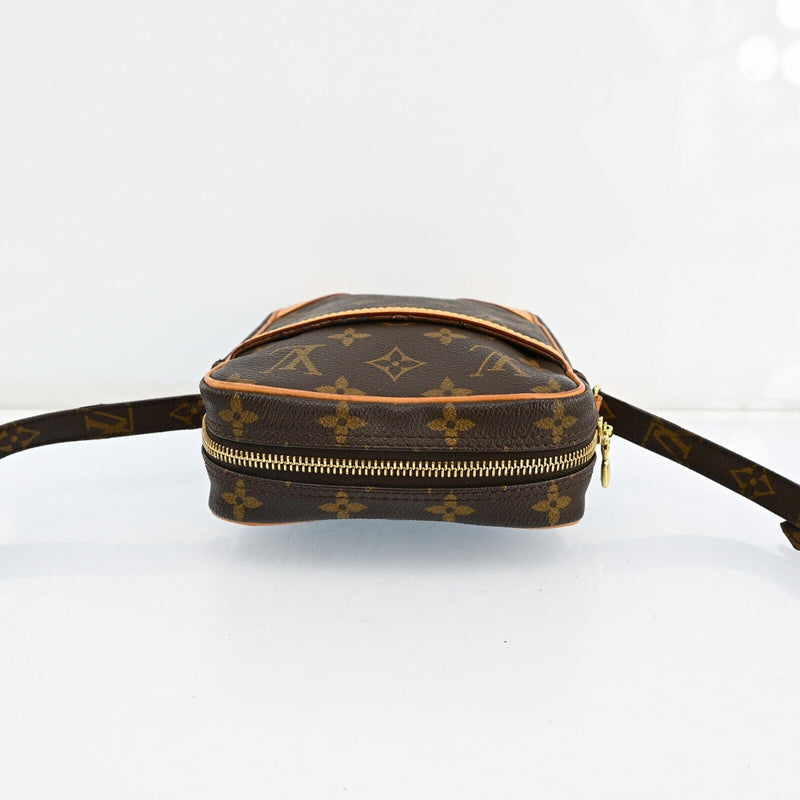 Louis Vuitton Shoulder Bag Danube Browns