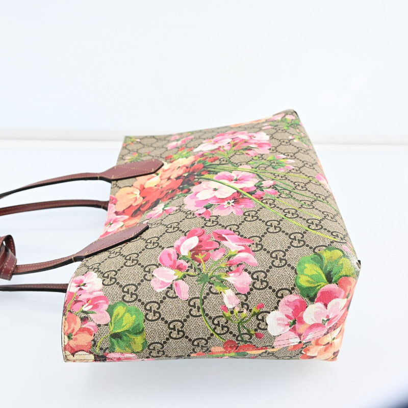 Gucci Gg Supreme Canvas Blooms Tote