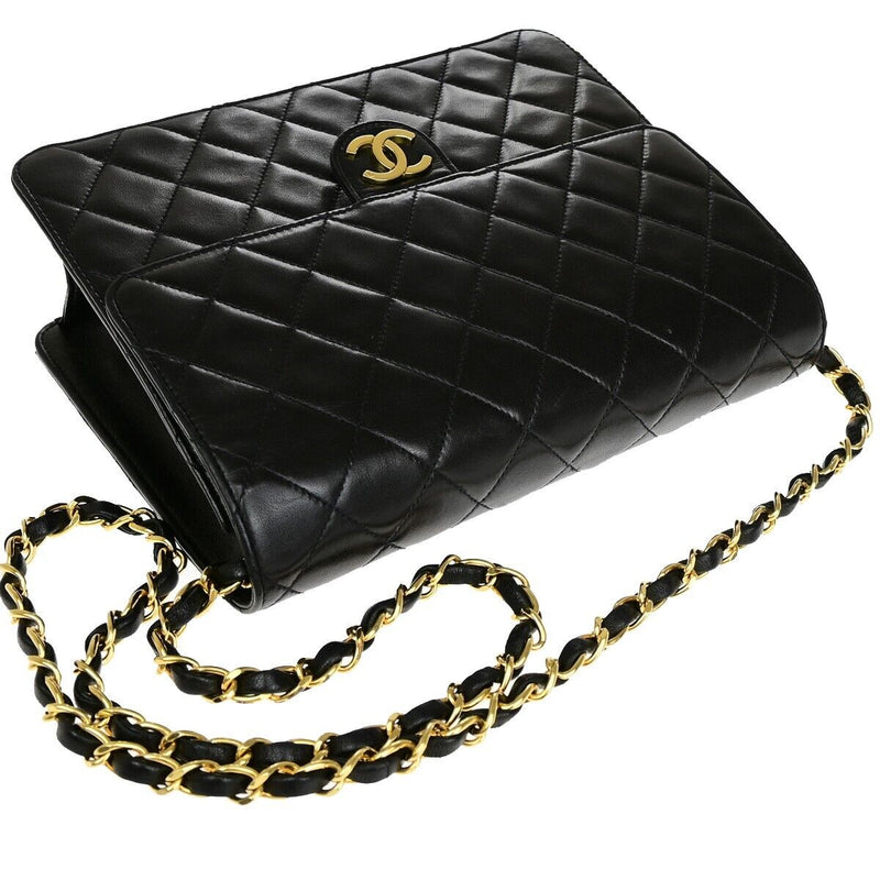 Chanel Cc Logo Matelasse Chain Shoulder