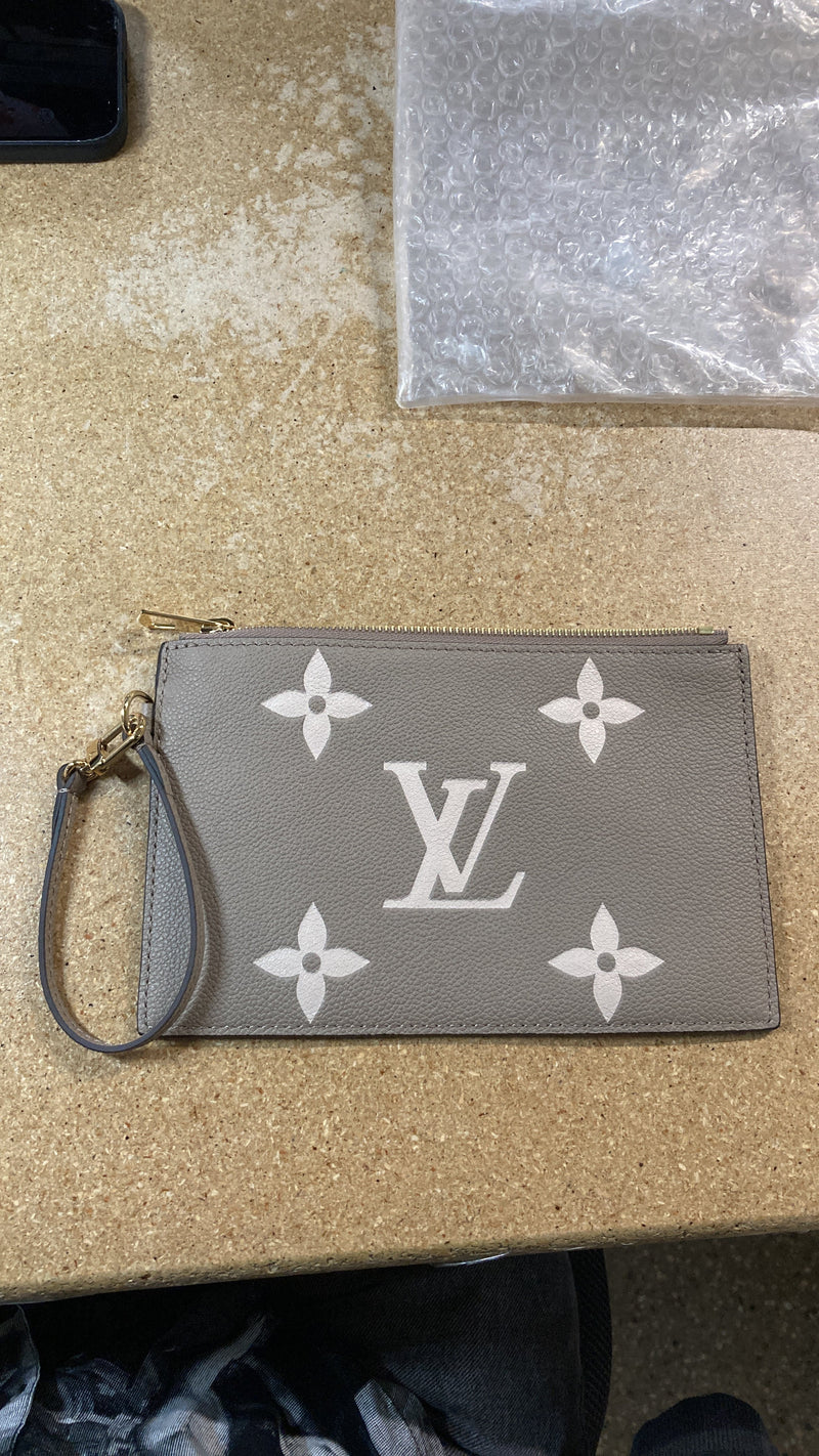 Louis Vuitton Neonoe Pouch Bicolor