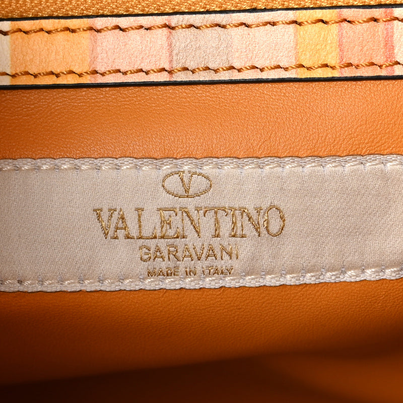 Valentino Garavani Vitello Native