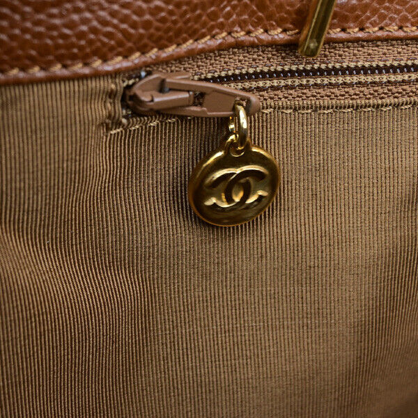 Chanel Cc Logo Chain Shoulder Bag Caviar