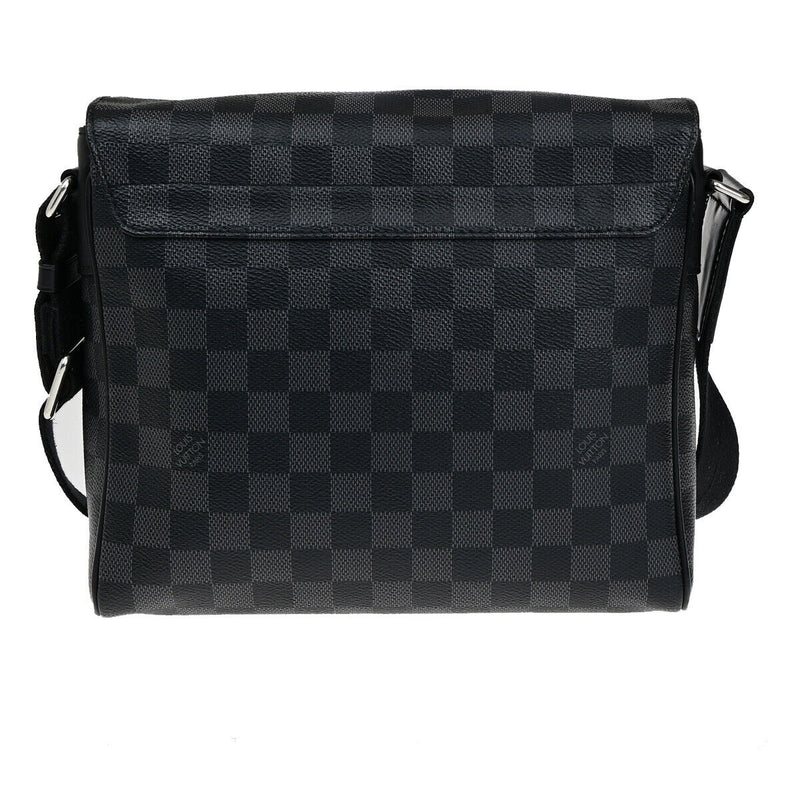 Louis Vuitton District Pm Nm Shoulder