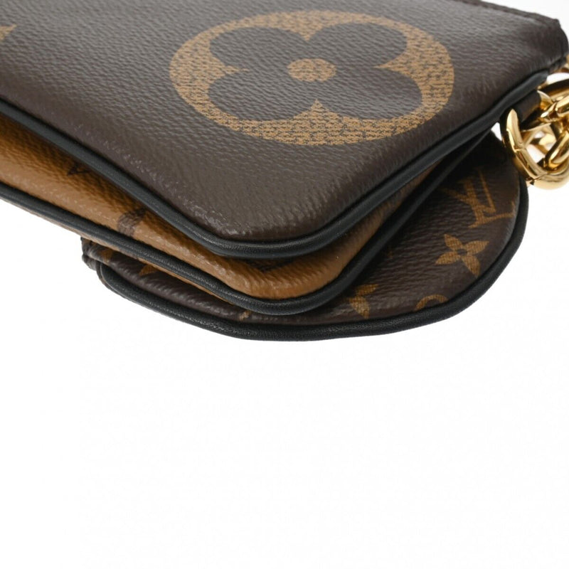 Louis Vuitton Reverse Giant Pochette