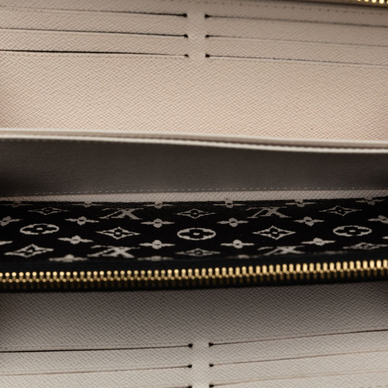 Louis Vuitton Crafty Zippy Long