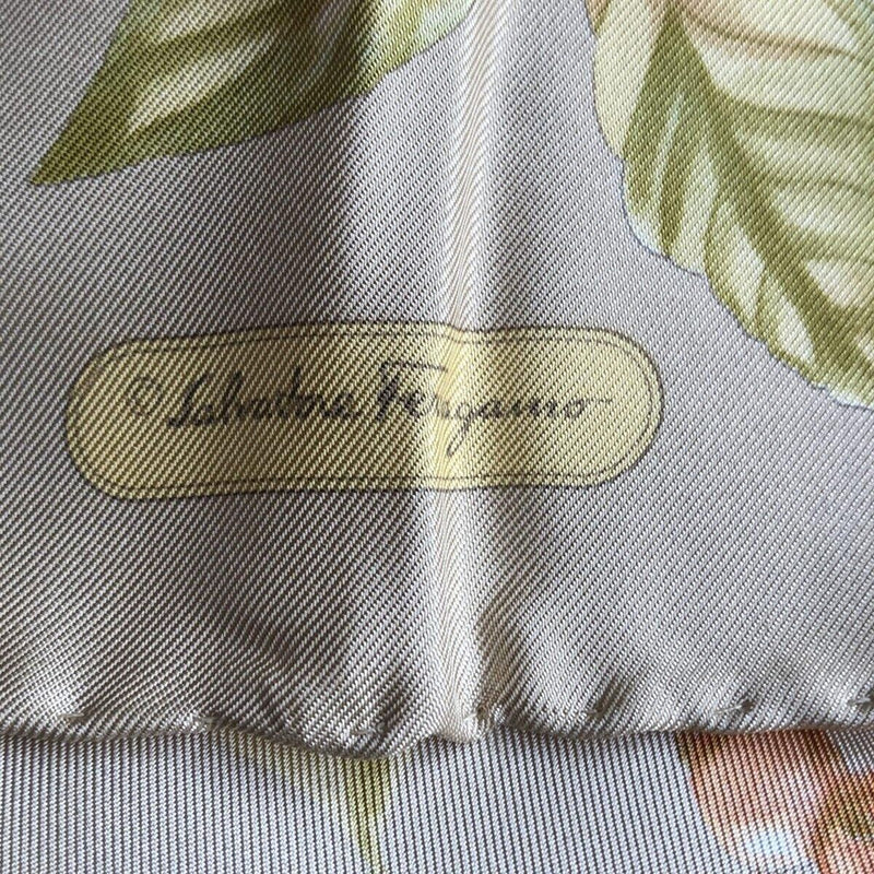 Salvatore Ferragamo - Beige Green