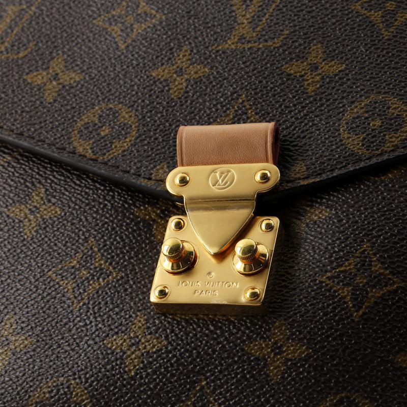 Louis Vuitton Pochette Metis Canvas