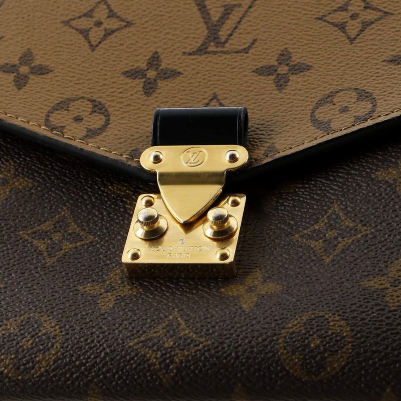 Louis Vuitton Pochette Metis Reverse