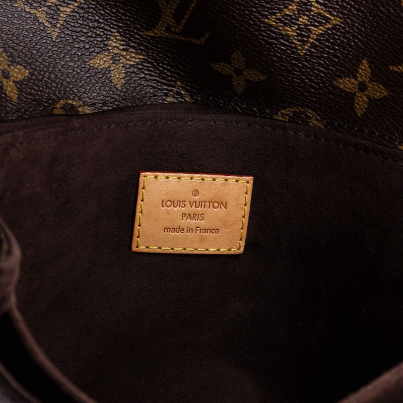 Louis Vuitton Pochette Metis Canvas