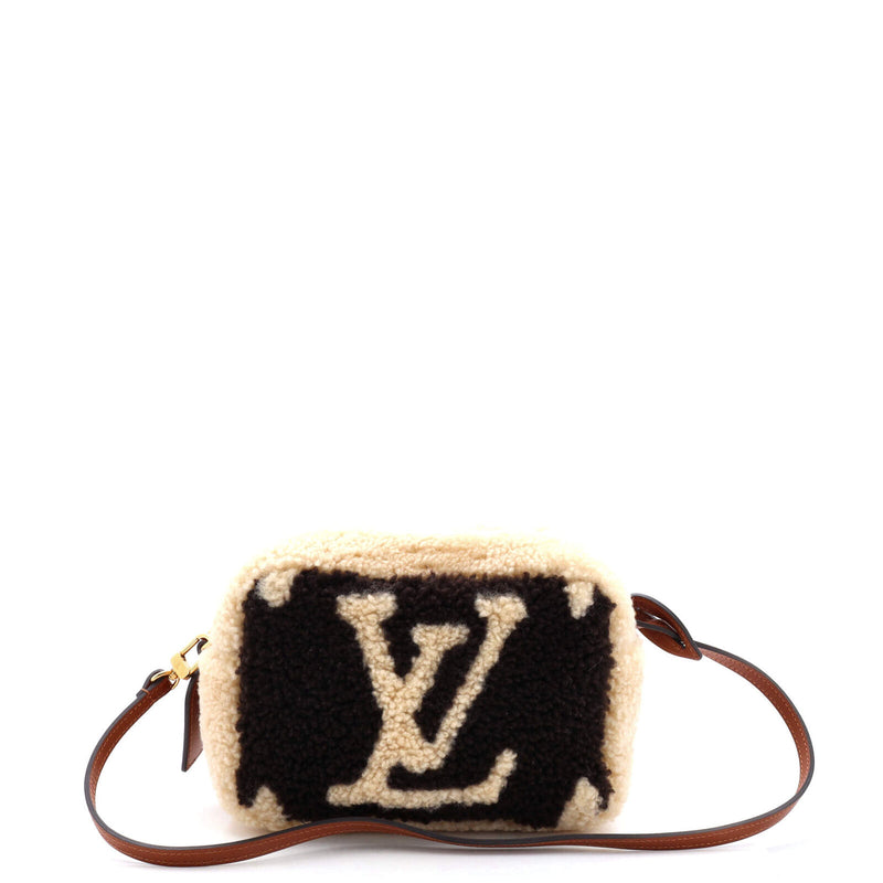 Louis Vuitton Beach Pouch Giant Teddy