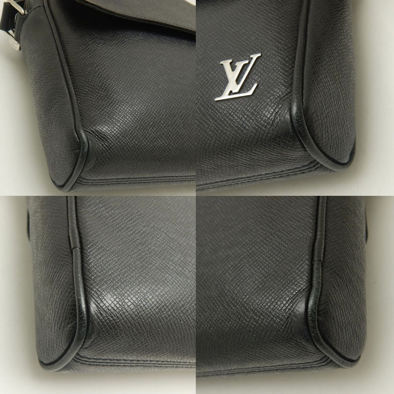 Louis Vuitton Taiga Messenger Bag Alex