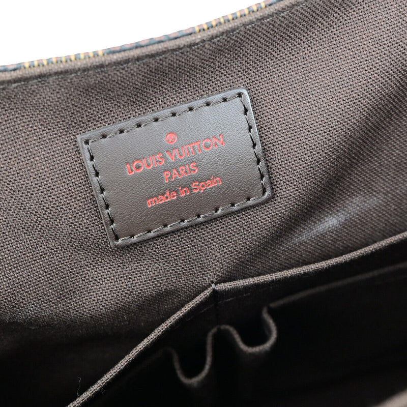 Louis Vuitton District Mm Shoulder Bag